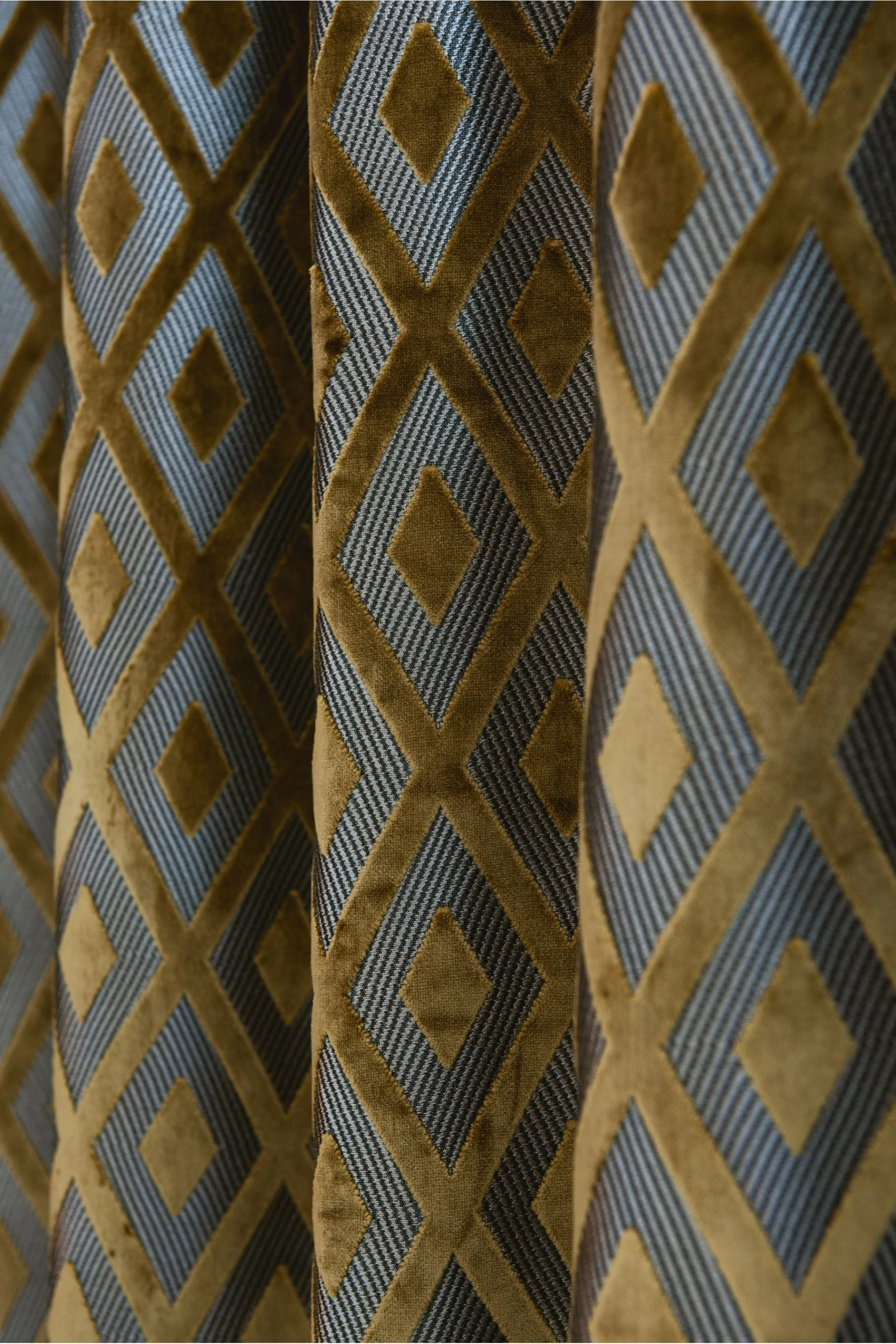 Next Collection Luxe Heavyweight Diamond Geometric Eyelet Curtains 6 Next Collection Luxe Heavyweight Diamond Geometric Eyelet Curtains - Image 4