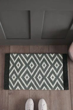 Next Geo Diamond Doormat