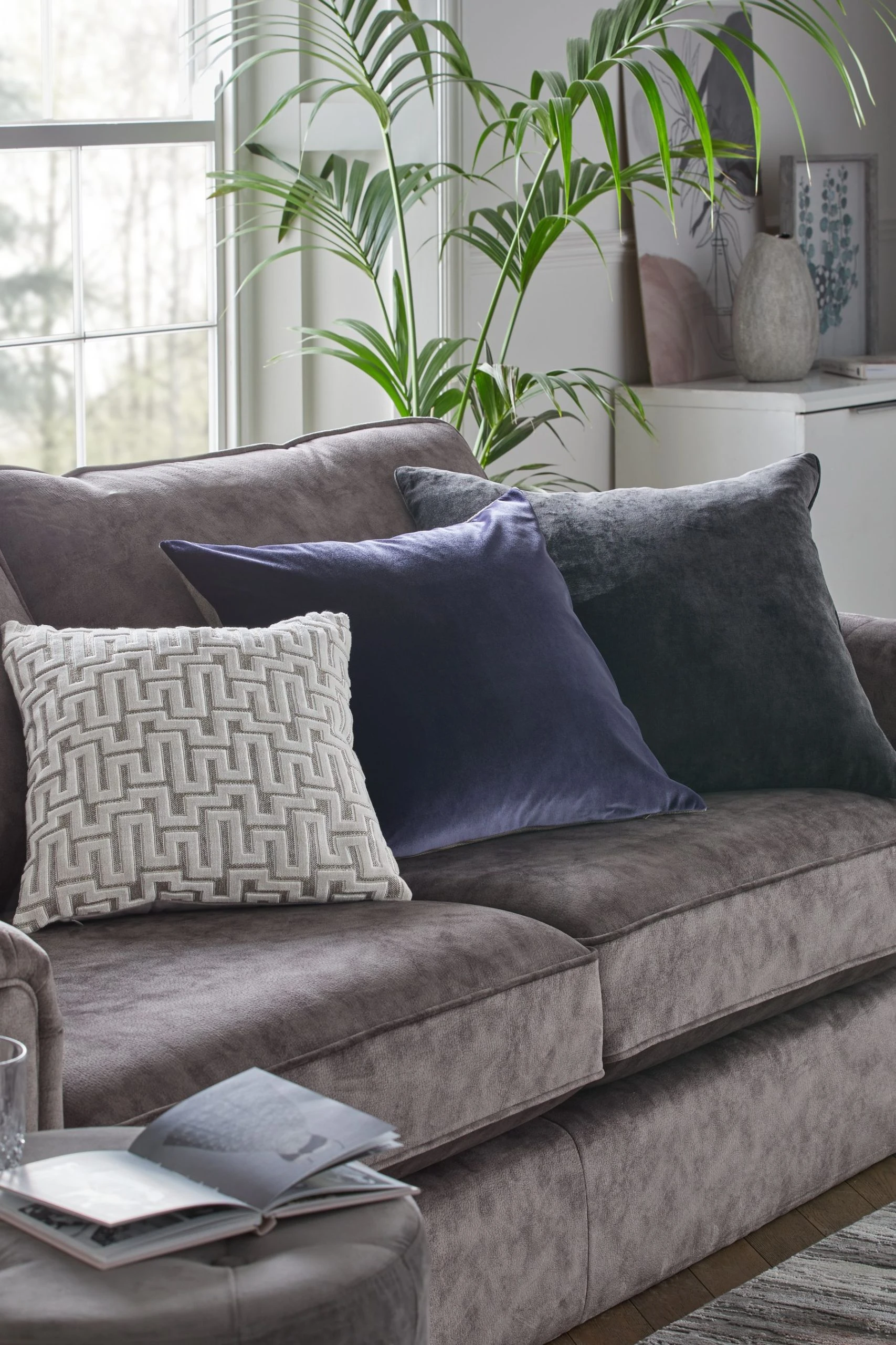 Fretwork Cushion Next Fretwork Cushion -Louis De Poortere Shop 487 533s2 scaled