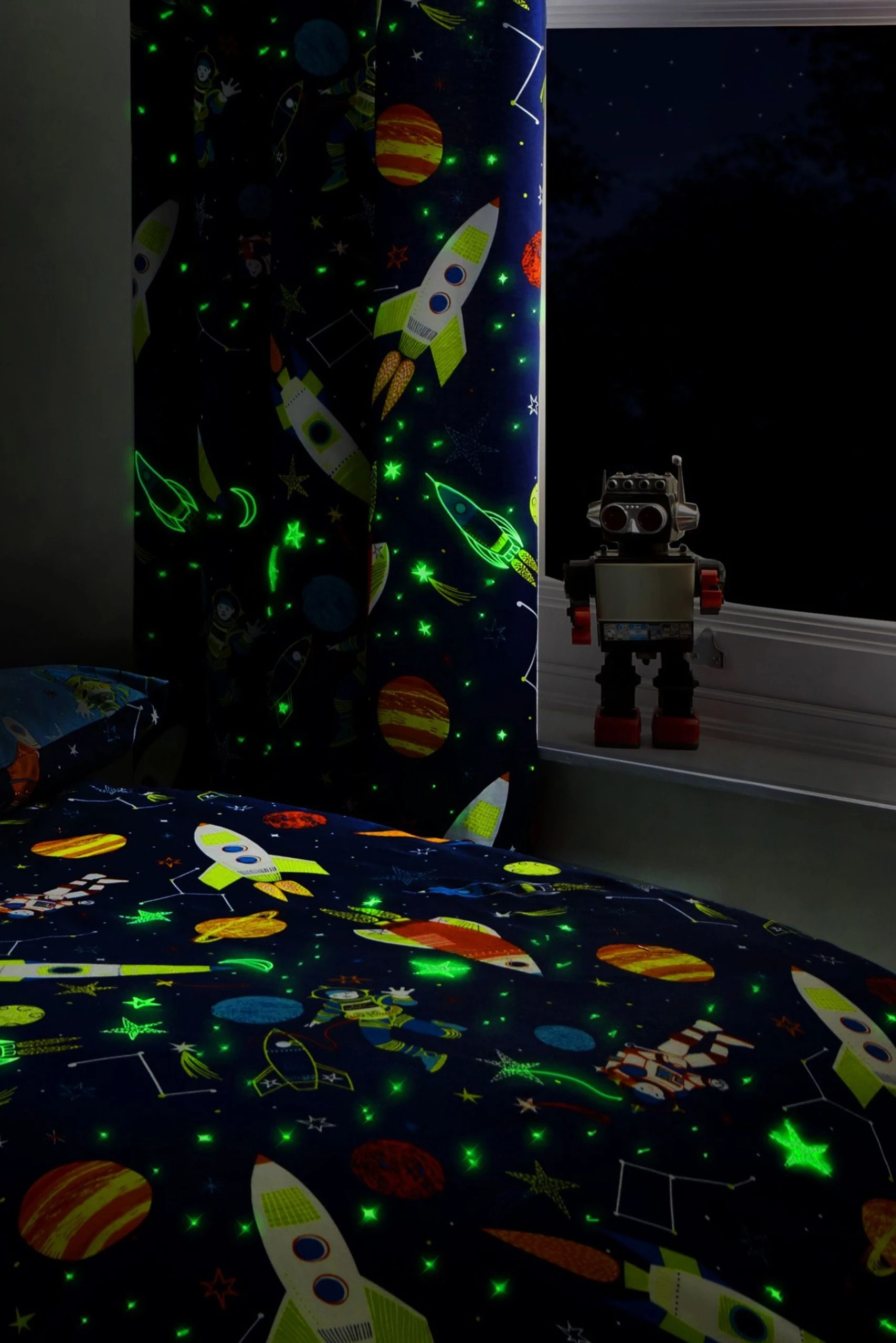 Bedlam Super Sonic Pencil Pleat Curtains 4 Bedlam Super Sonic Pencil Pleat Curtains - Image 2