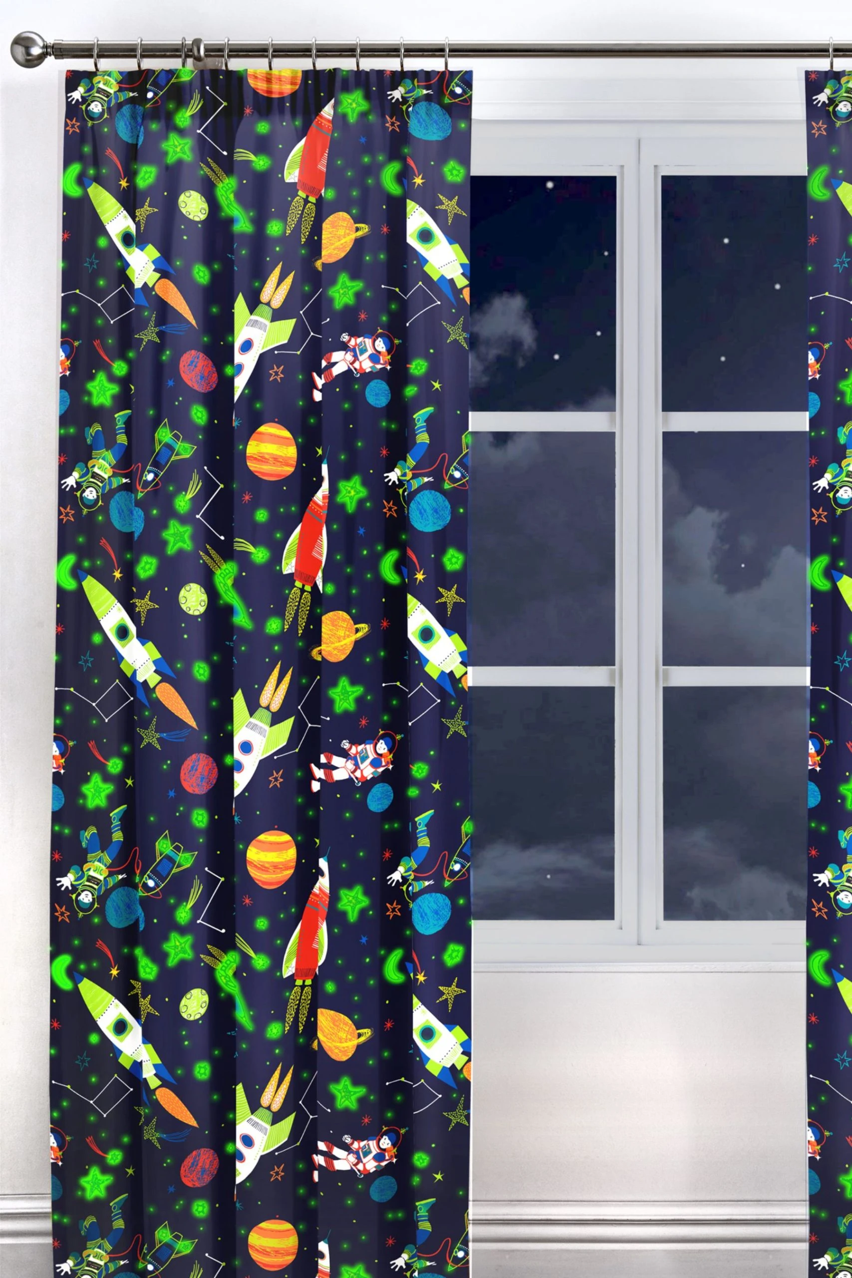 Bedlam Super Sonic Pencil Pleat Curtains 5 Bedlam Super Sonic Pencil Pleat Curtains - Image 3