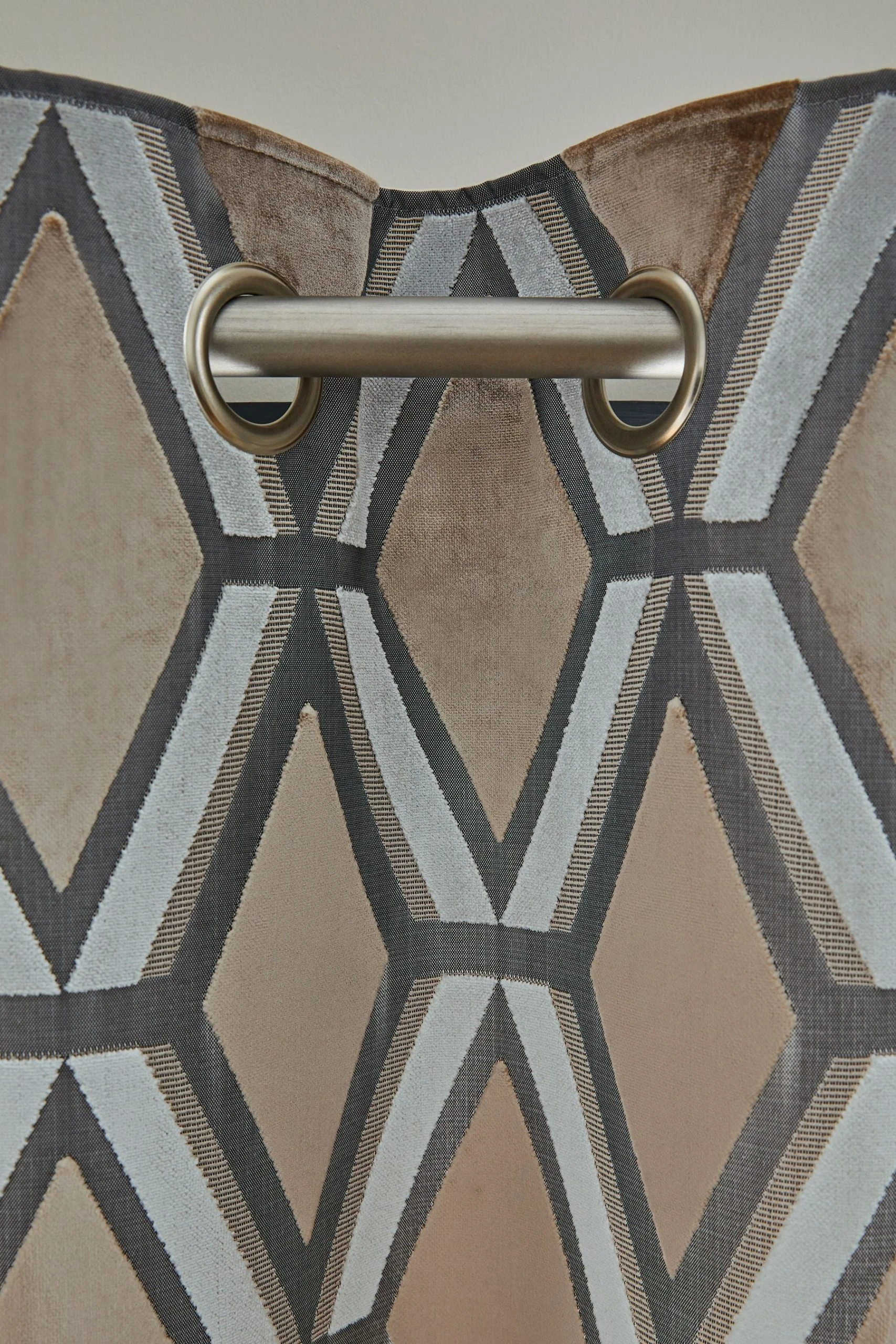 Next Collection Luxe Heavyweight Geometric Cut Velvet Curtains 6 Next Collection Luxe Heavyweight Geometric Cut Velvet Curtains - Image 4
