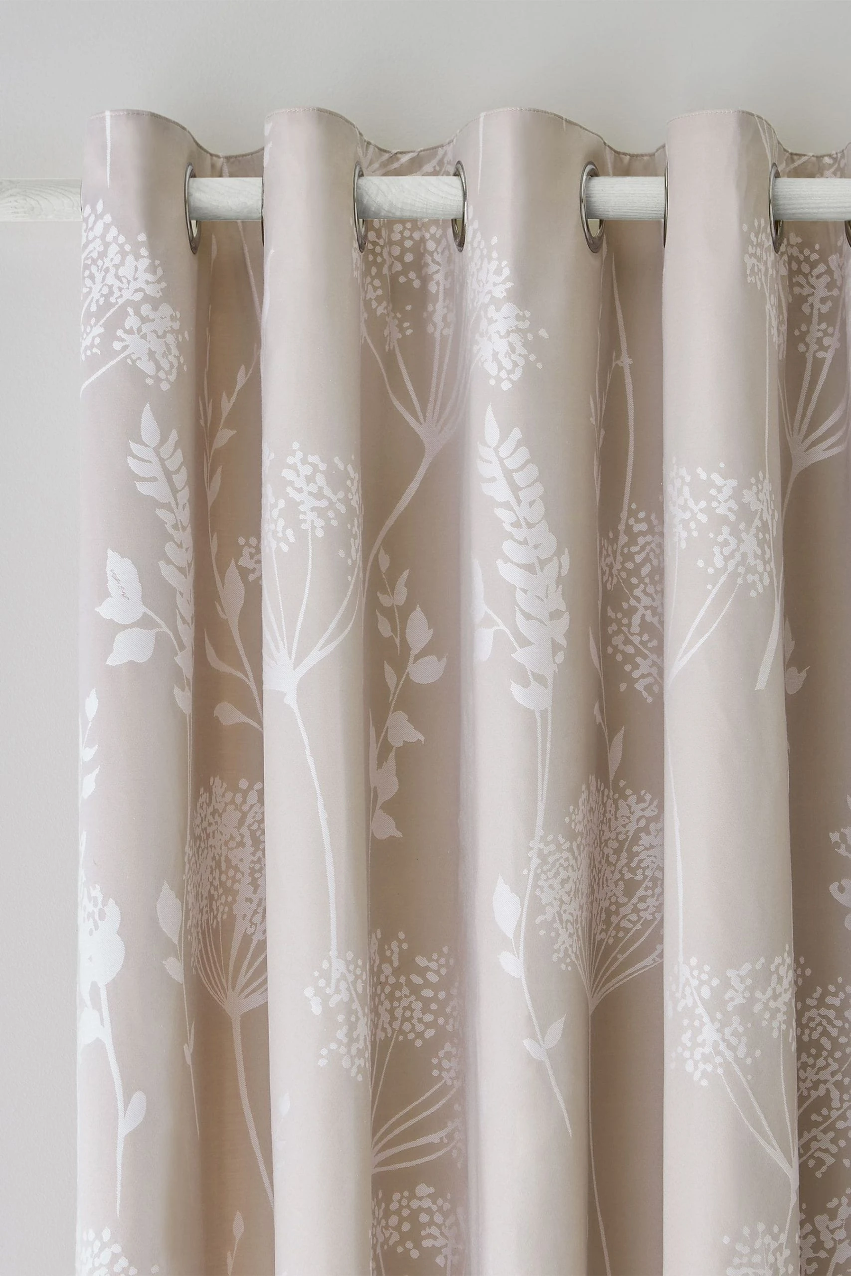 Catherine Lansfield Meadowsweet Floral Jacquard Eyelet Lined Curtains 4 Catherine Lansfield Meadowsweet Floral Jacquard Eyelet Lined Curtains - Image 2
