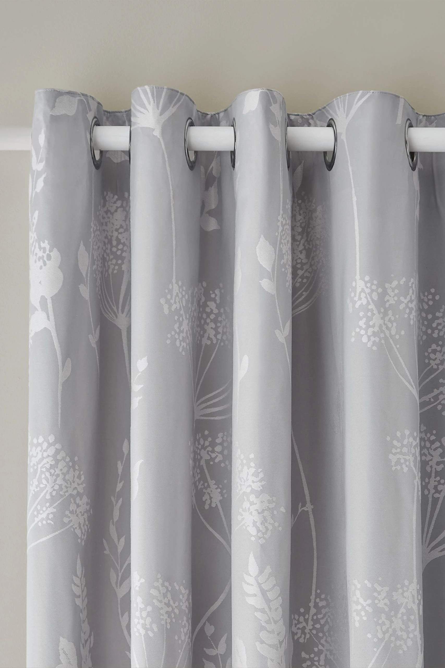 Catherine Lansfield Meadowsweet Floral Jacquard Eyelet Lined Curtains 4 Catherine Lansfield Meadowsweet Floral Jacquard Eyelet Lined Curtains - Image 2