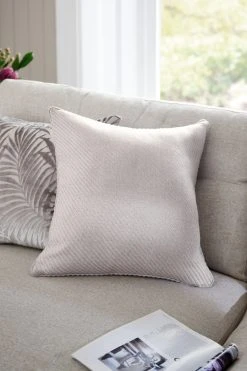 Next Twill Cushion