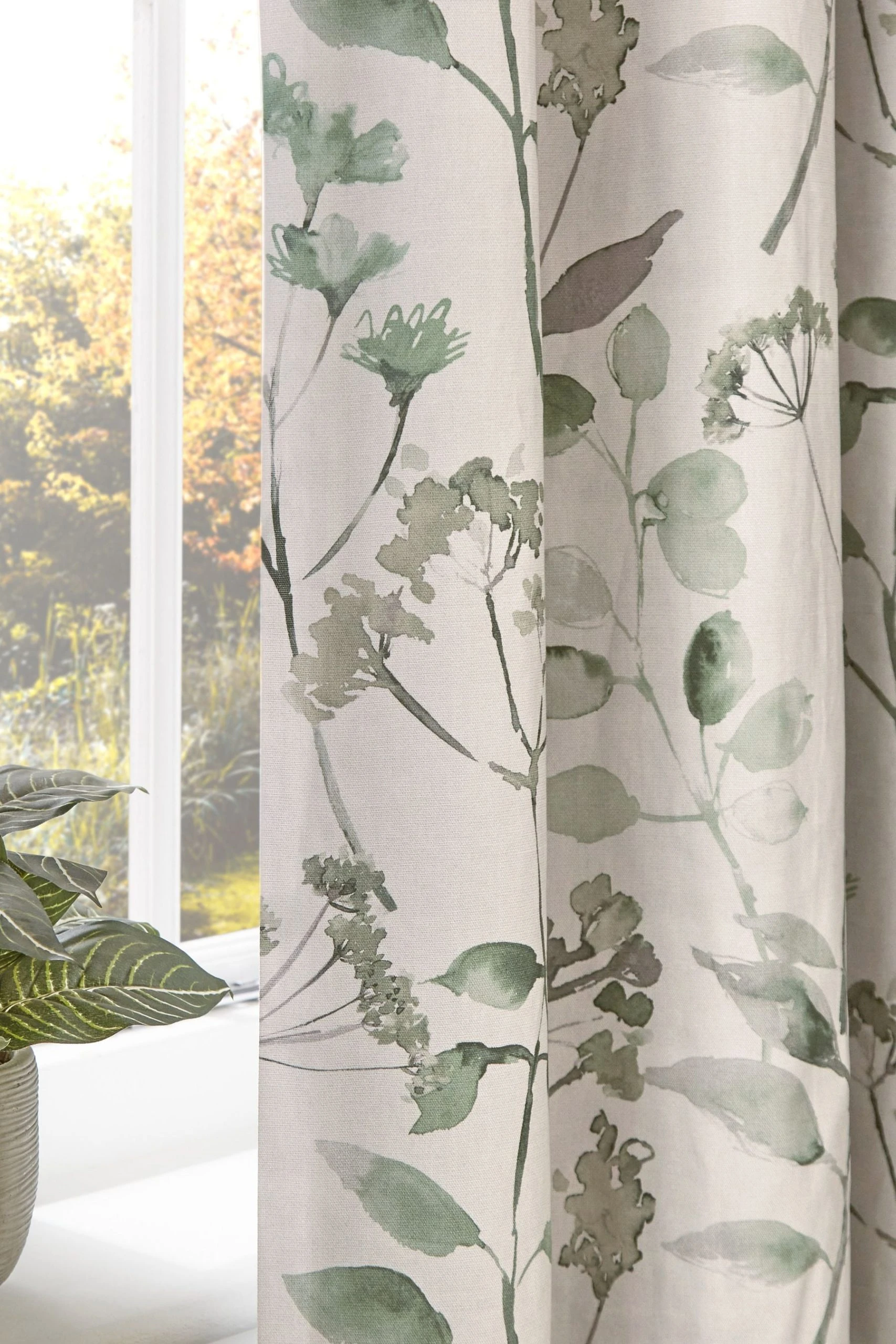 Isla Floral Print Curtains Next Isla Floral Print Curtains -Louis De Poortere Shop D41688s4 scaled