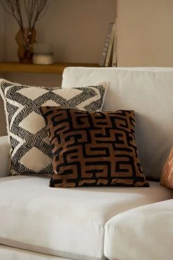 Next Abstract Geometric Cushion