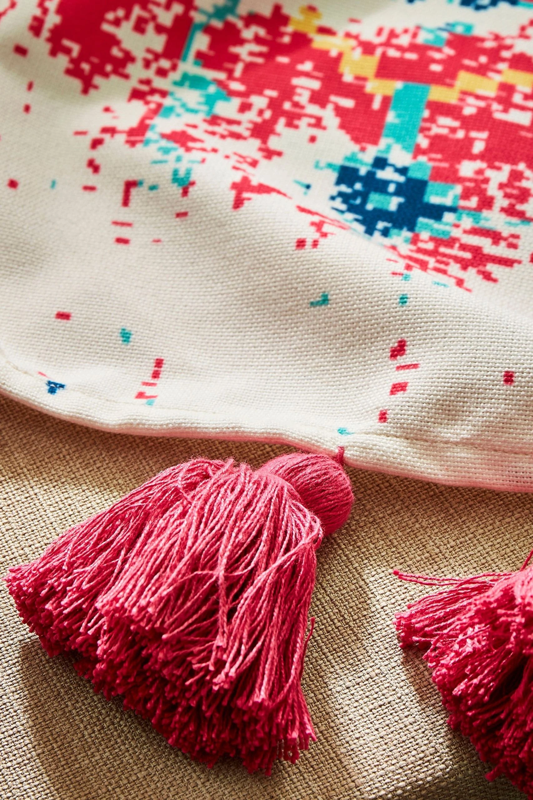 Joe Browns Boho Outdoor Tassel Trim Throw 5 Joe Browns Boho Outdoor Tassel Trim Throw - Image 3