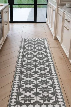 Next Tile Border Vinyl Runner