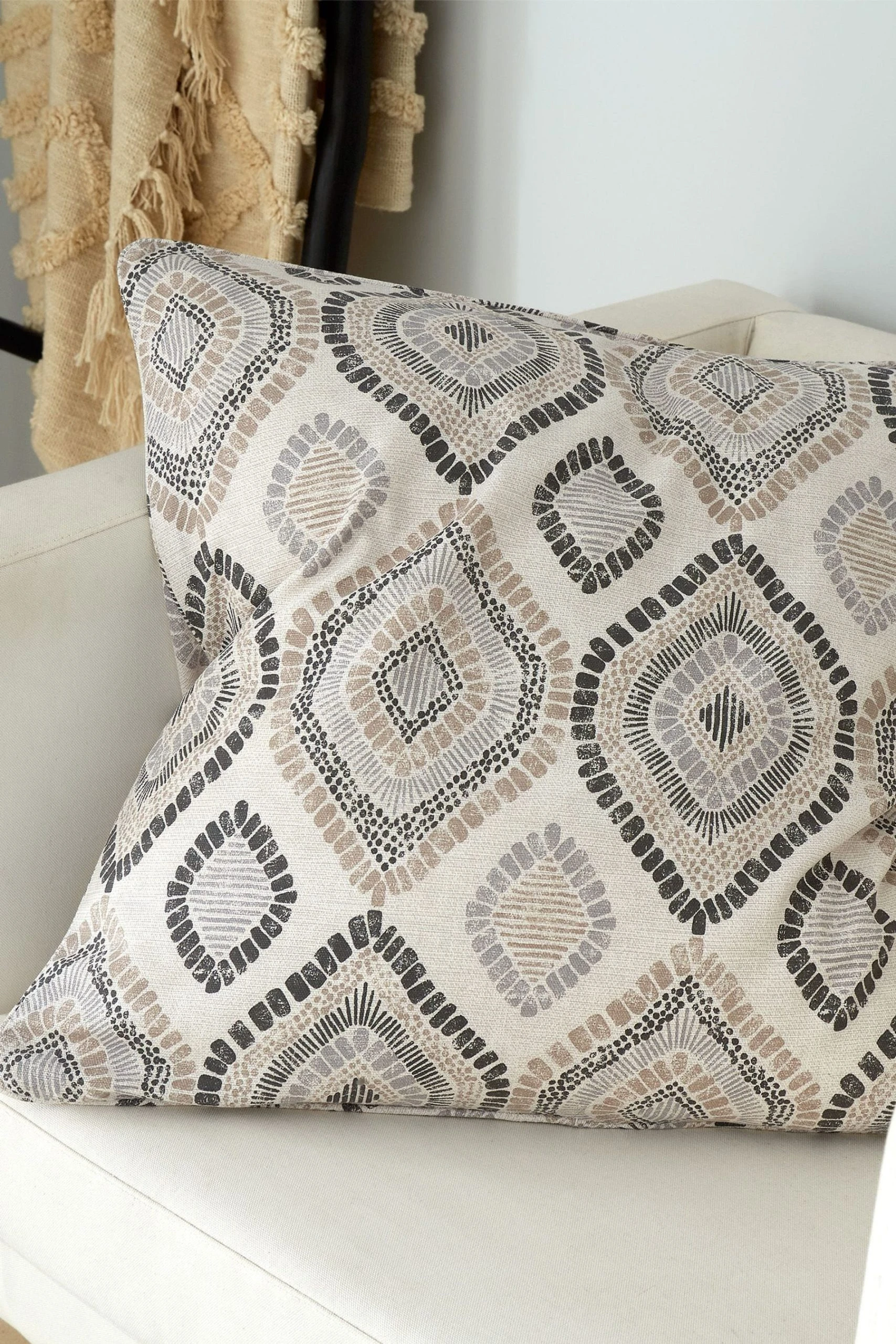 Pineapple Elephant Ziri Cushion Pineapple Elephant Ziri Cushion -Louis De Poortere Shop T22031s scaled