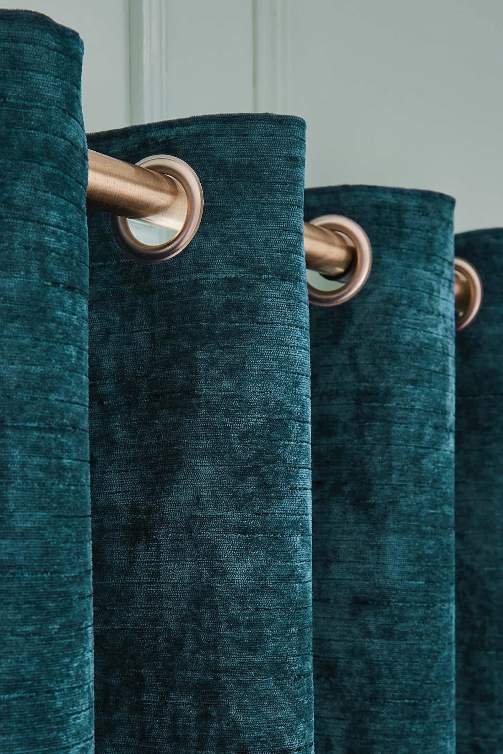 Hyperion Selene Luxury Chenille Weighted Eyelet Curtains 6 Hyperion Selene Luxury Chenille Weighted Eyelet Curtains - Image 4