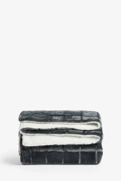 Next Cosy Sherpa Fleece Grid Throw -Louis De Poortere Shop U11621s5