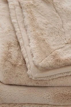 Next Plush Faux Fur Throw -Louis De Poortere Shop U11866s2
