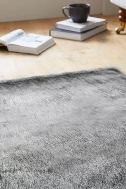 Next Arctic Cosy Faux Fur Rug -Louis De Poortere Shop U23312s10
