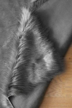 Next Arctic Cosy Faux Fur Rug -Louis De Poortere Shop U23312s14