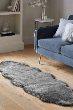 Next Arctic Cosy Faux Fur Rug -Louis De Poortere Shop U23312s3