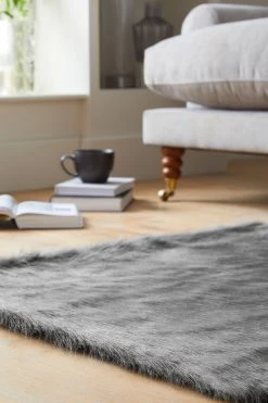 Next Arctic Cosy Faux Fur Rug -Louis De Poortere Shop U23312s4