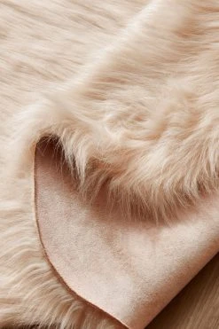 Next Arctic Cosy Faux Fur Rug -Louis De Poortere Shop U23313s10