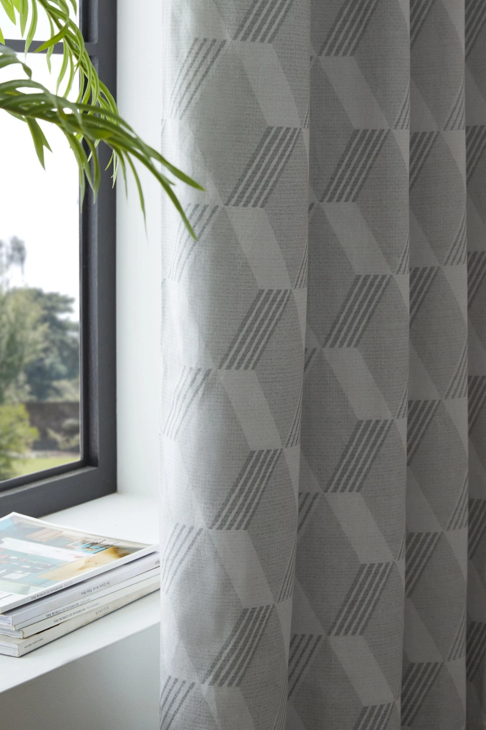 Link Geometric Curtains Next Link Geometric Curtains -Louis De Poortere Shop U64651s4 scaled
