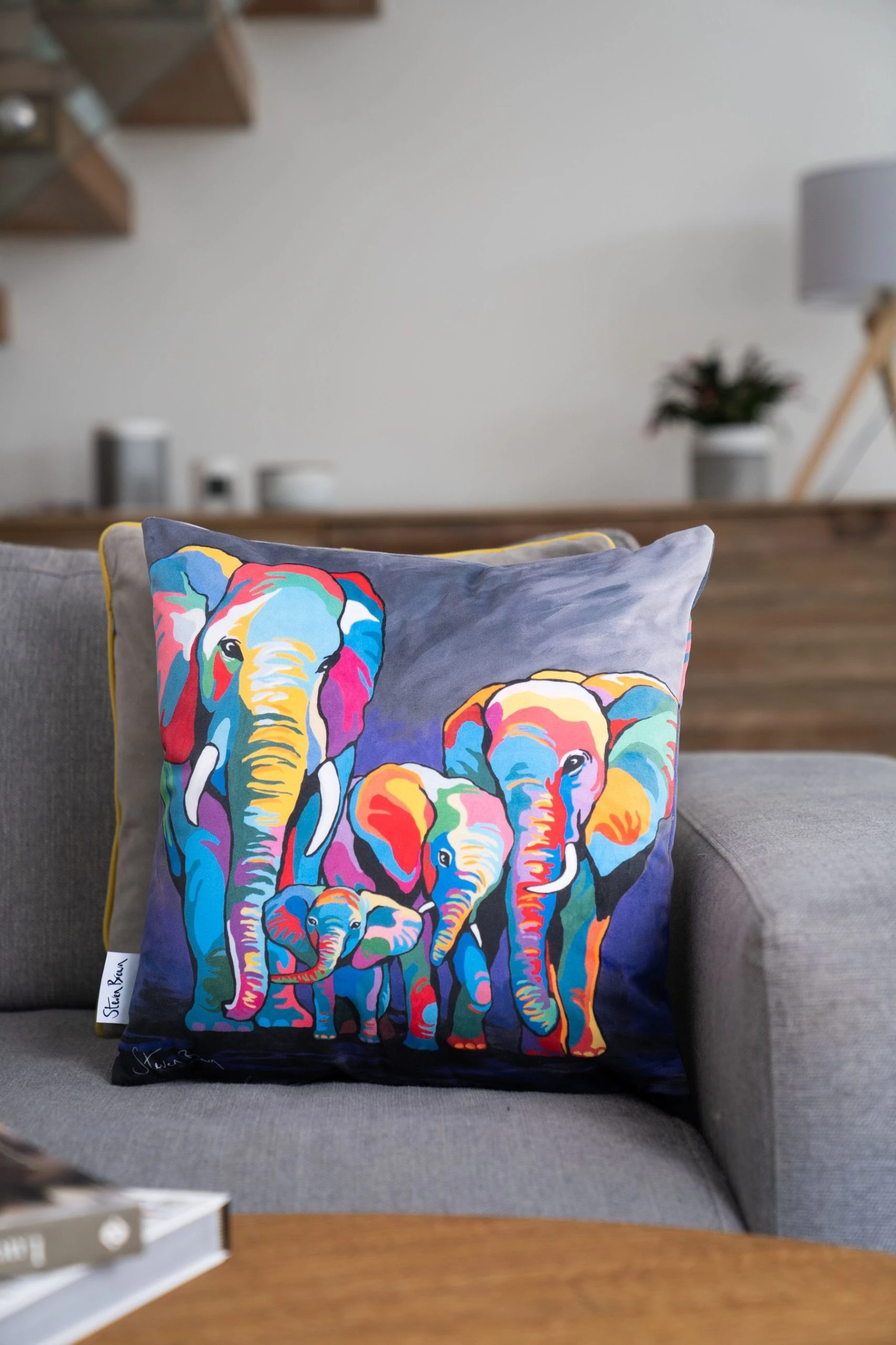 Steven Brown Art Allan & Jackie McZoo 45cm Cushion Steven Brown Art Allan & Jackie McZoo 45cm Cushion -Louis De Poortere Shop U68440s2 scaled