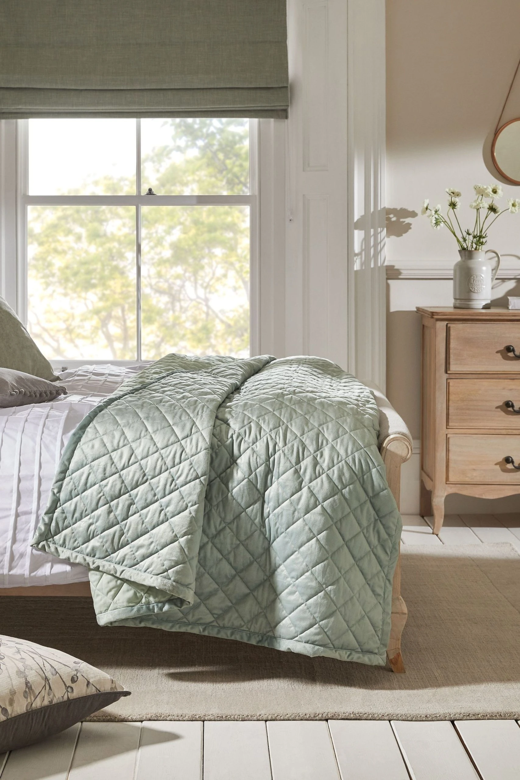 Next Hamilton Velvet Quilted Bedspread 3 Next Hamilton Velvet Quilted Bedspread