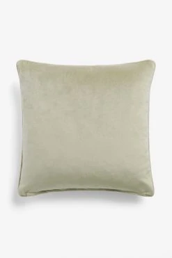 Next Matte Velvet Cushion -Louis De Poortere Shop U80301s4